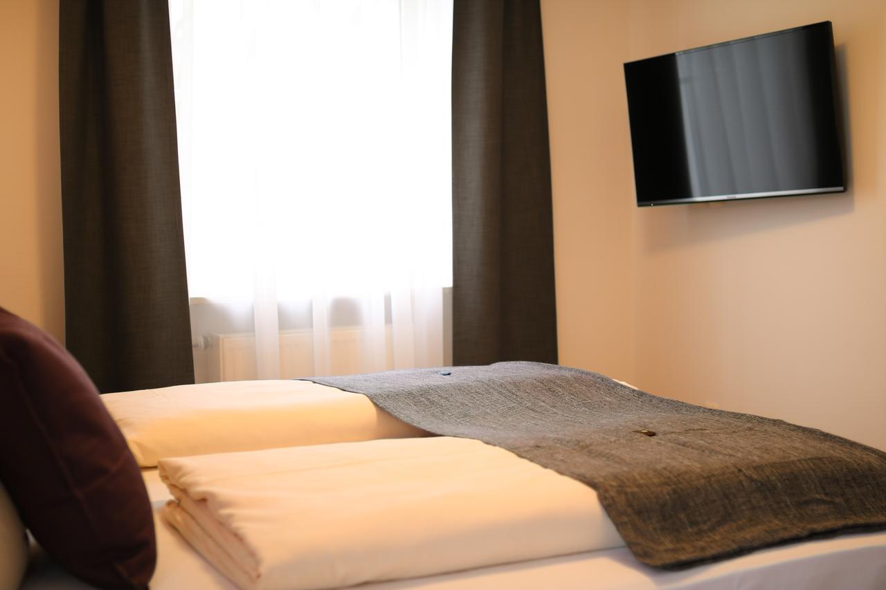 Boutique Hotel Beckenlehner Unterhaching Exterior photo